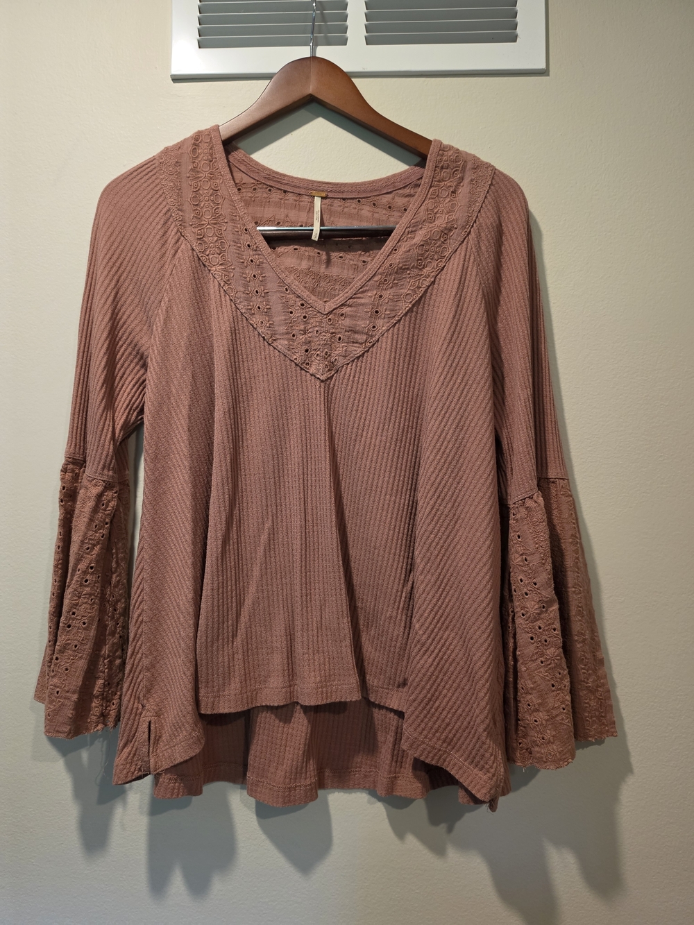 Free People Belle Eyelet Bell Sleeve Thermal Top Mauve Pink Boho Blouse S